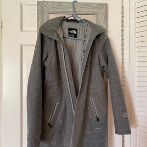 The North Face Dryvent Women's Raincoat